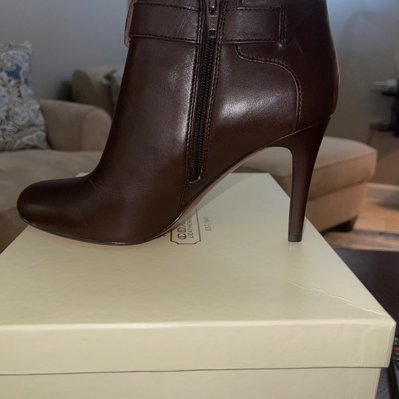 Brand new Coach Sondra soft leather boot - Picture 3 of 6